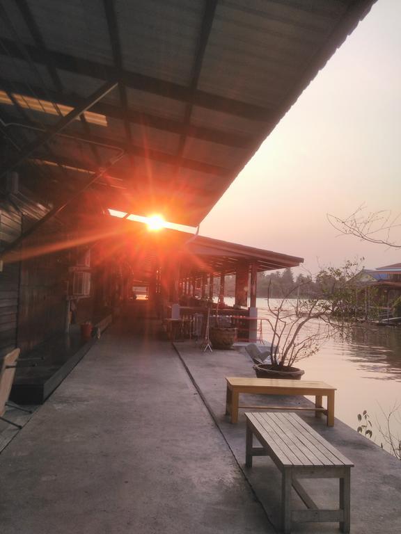 Patchaya Guesthouse Amphawa Exteriér fotografie