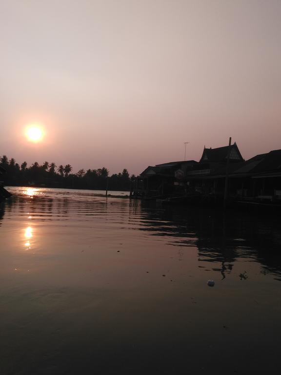 Patchaya Guesthouse Amphawa Exteriér fotografie